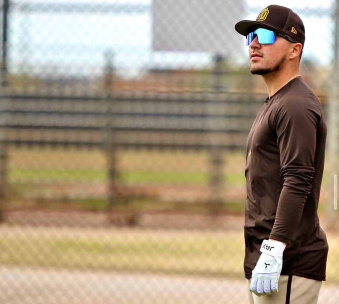 Collection of JAX Batting Gloves Platinum White Pro Cuff in a gallery layout