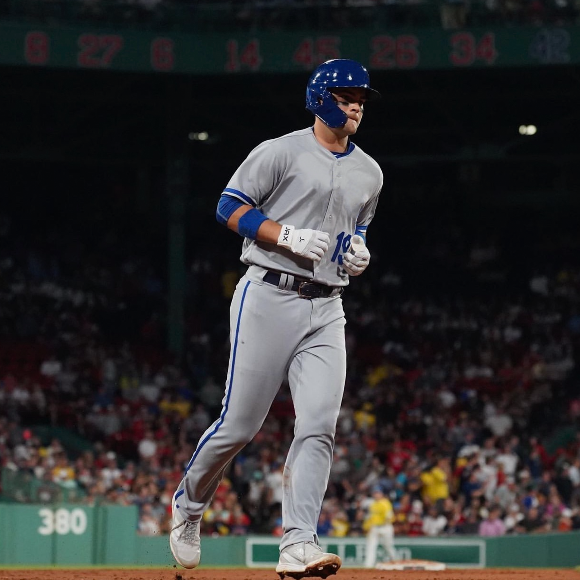 Collection of JAX Batting Gloves Platinum White Pro Cuff in a gallery layout