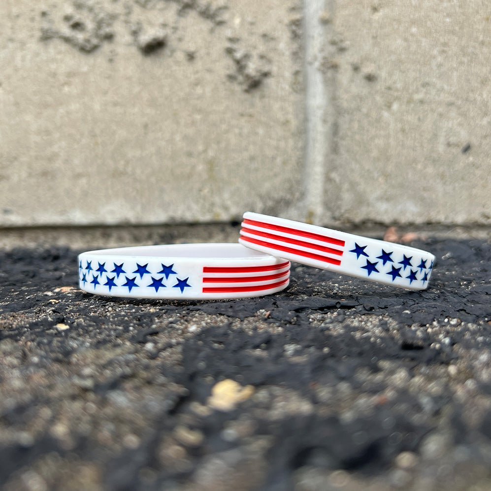 Collection of USA Flag Wristband in a gallery layout